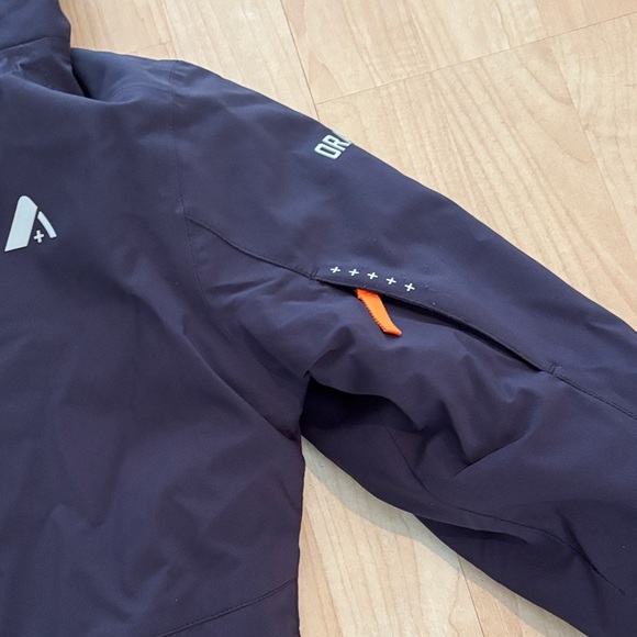 Hooded Winter Jacket - Picture 4 of 9